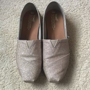 Toms women’s size 8 classic rose gold glimmer
